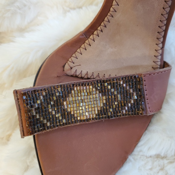 NWOT Stunning Handcrafted Beaded Heels - Picture 5 of 5
